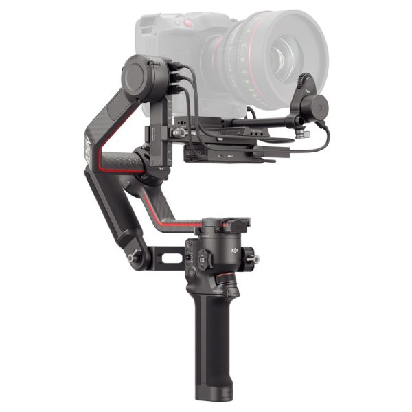 گیمبال DJI RS 3 Pro Combo با موتورهای سه‌محوره، بدنه فیبرکربن، باتری Grip قابل تعویض و سیستم فوکوس LiDAR – مناسب فیلم‌برداری حرفه‌ای و پایدار با دوربین‌های DSLR و بدون‌آینه