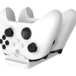 شارژر دسته Xbox One S برند DOBE با قابلیت شارژ همزمان دو دسته و طراحی جمع‌وجور
