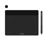 صویر قلم دیجیتال XP-Pen Deco Fun S همراه با تبلت طراحی، نشان‌دهنده قلم بدون باتری با حساسیت فشار، طراحی ارگونومیک و زاویه شیب ۶۰ درجه است