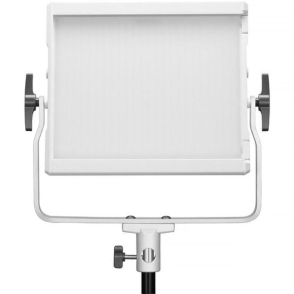پنل ال‌ای‌دی Godox Litemons LP600R RGB LED Light Panel با طراحی جمع‌وجور و سبک، مناسب برای نورپردازی حرفه‌ای در استودیو، لوکیشن و تولید محتوا.
